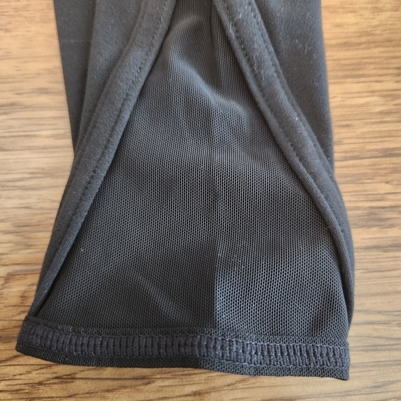 Athleta High Rise Peekaboo Powervita - Picture 3 of 4